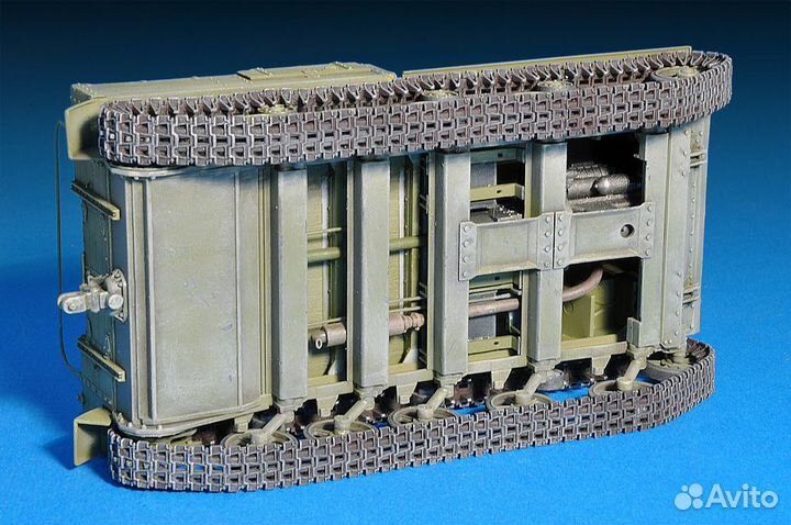 Сборная модель Я - 12 артелерийский тягач поздняя