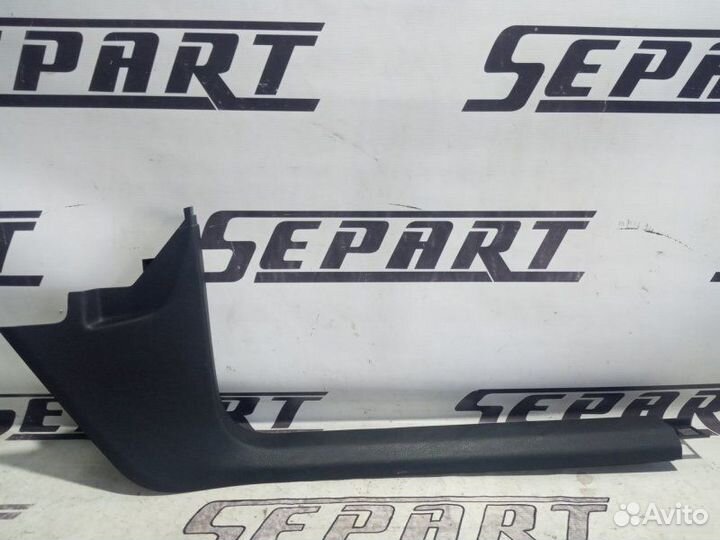 Накладка порога двери передняя Volkswagen Tiguan