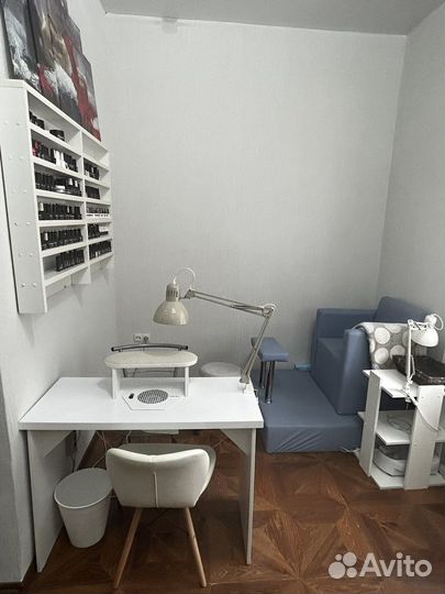 Стол для маникюра с вытяжкой полка для лаков