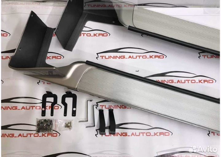 Подножки (пороги) Toyota Land Cruiser 100