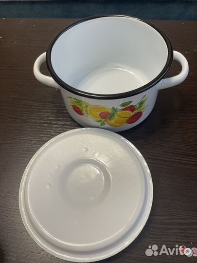 Кастрюля эмалированная 1,5 л