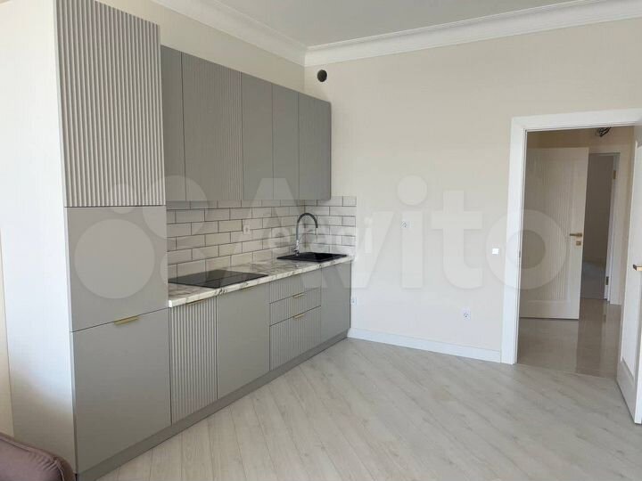 3-к. квартира, 91 м², 10/16 эт.