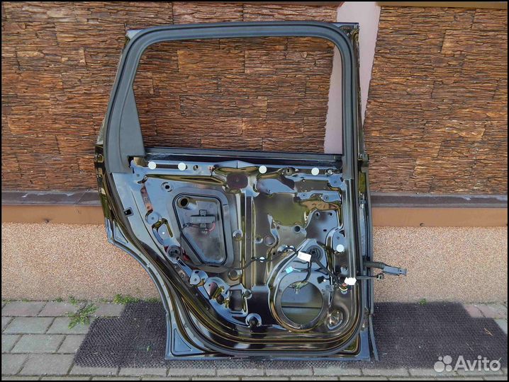 Дверь задняя левая Audi Q7 4M