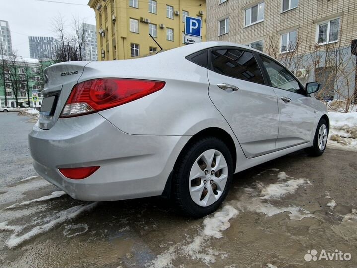 Hyundai Solaris 1.6 AT, 2012, 214 600 км