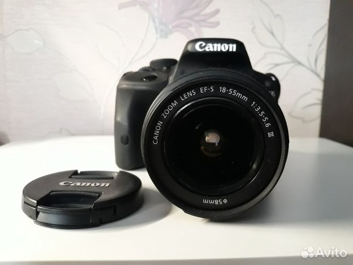 Зеркальный фотоаппарат canon 100D