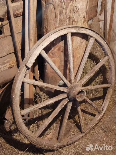 Колесо старинное от кареты