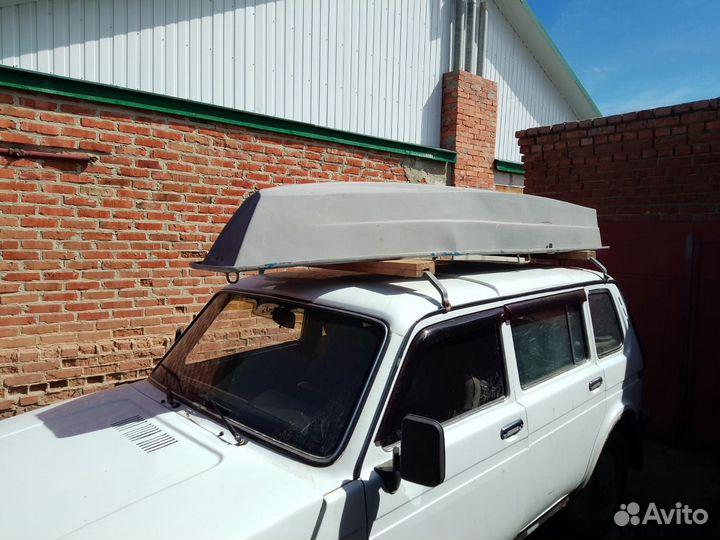 Продаю лодку стеклопластиковую Малютка