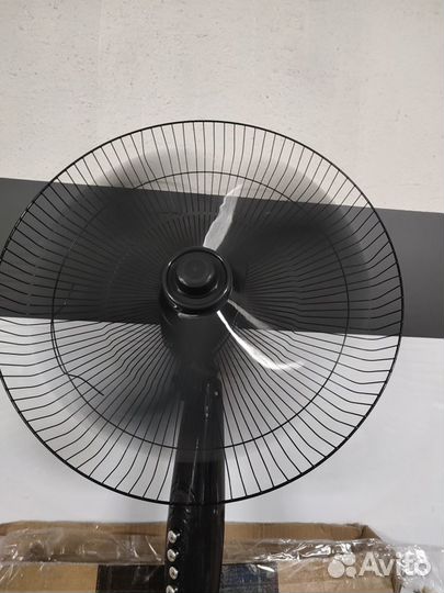 Напольный вентилятор Maxwell новый