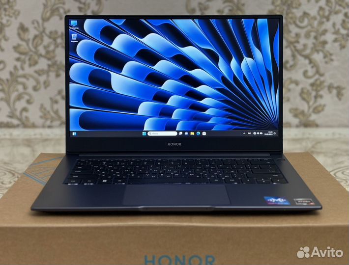 Новый Honor 14''IPS Ryzen 7 5th SSD 512GB / 16 озу