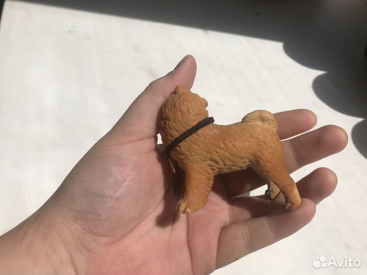 Фигурка собаки породы Чау-чау
