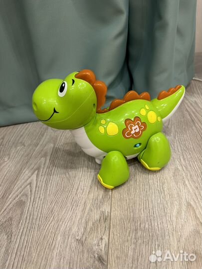 Игрушка динозаврик