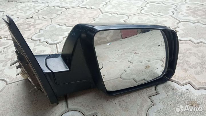 Зеркало заднего вида правое Тойота tundra