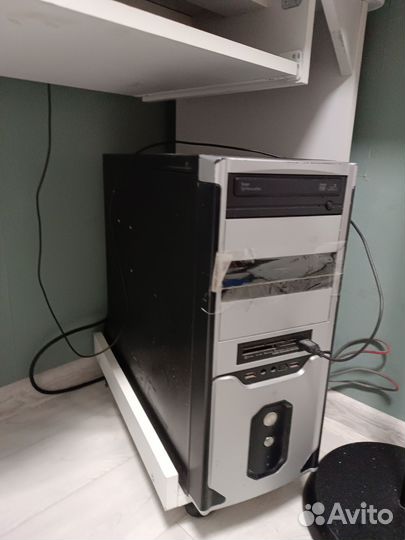 Монитор Samsung