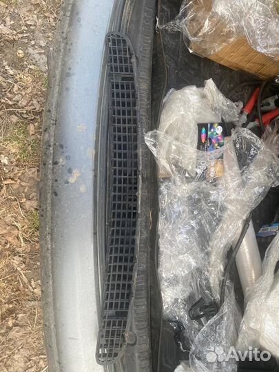 Решетка омывателя 51137075324 стекла бмв е46