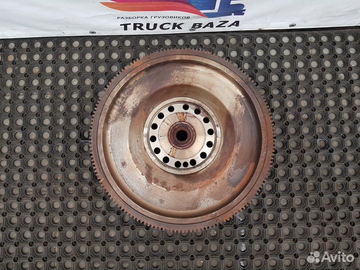 Маховик двигателя