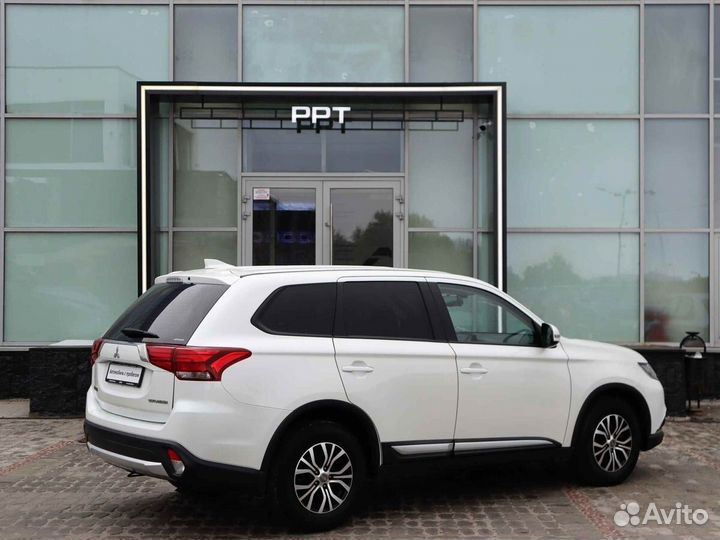 Mitsubishi Outlander 2.0 CVT, 2018, 106 983 км