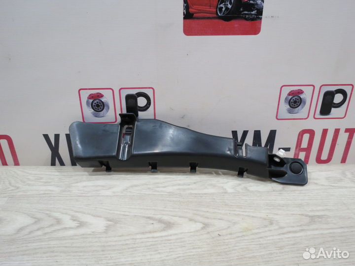 Обшивка багажника задняя правая Renault Sandero 2