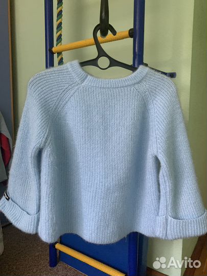 Свитер