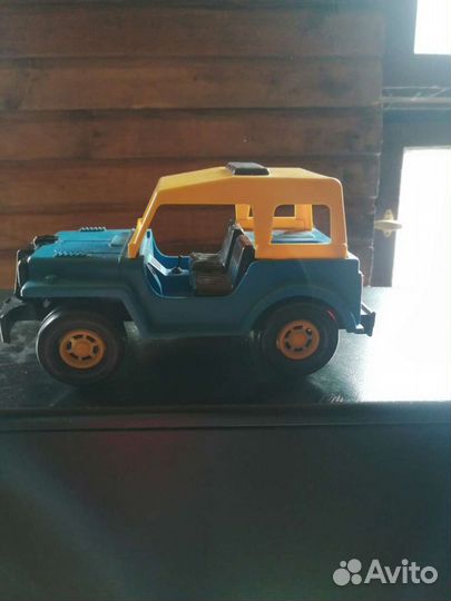 Игрушка(Внедорожник)