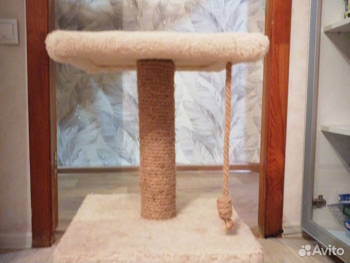 Дом для кошки с когтеточкой