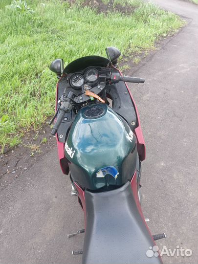 Kawasaki ZZR 400-1