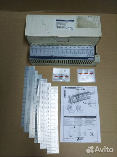 Schneider Electric ABE7P16T330 база с 16 съем реле