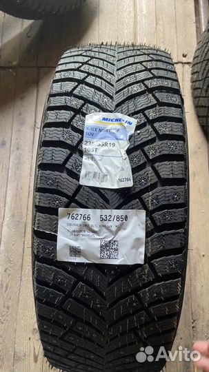 Michelin X-Ice North 4 SUV 235/55 R19 105T