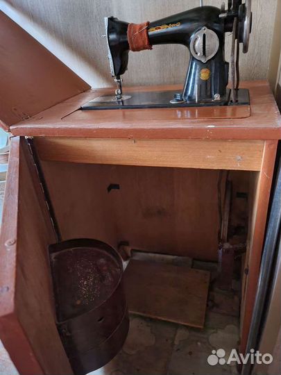 Швейная машина пмз Калинина ножная