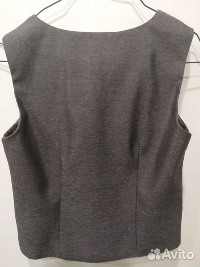 Жилетка для мальчика 34р