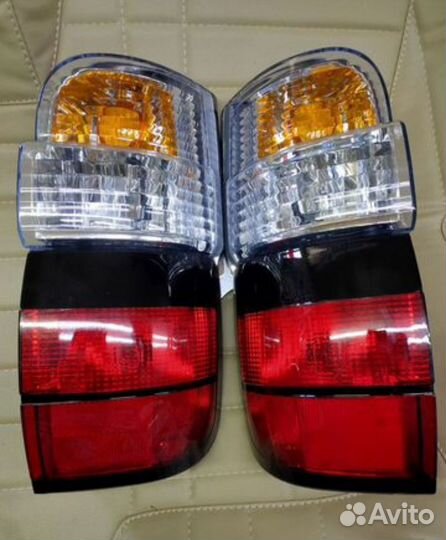 Задние фонари hiace106