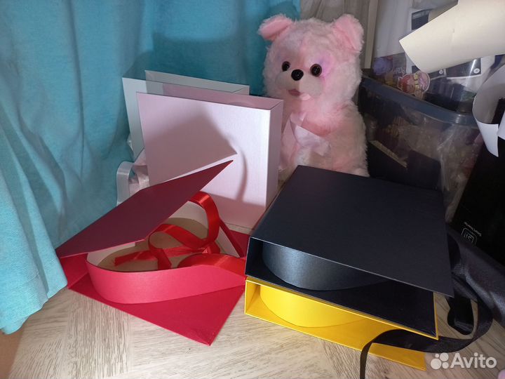 Коробки подарочные