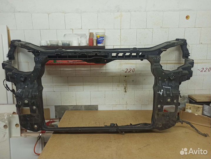 Панель передняя телевизор Киа Соренто 2011