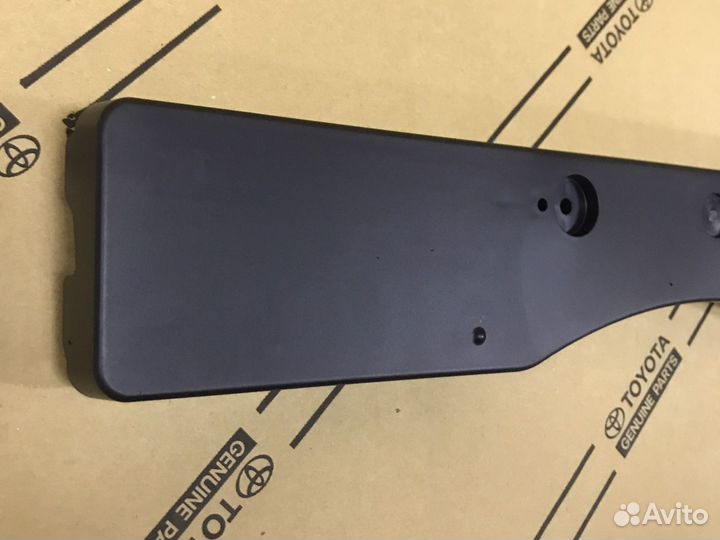 Кронштейн госномера toyota camry 70