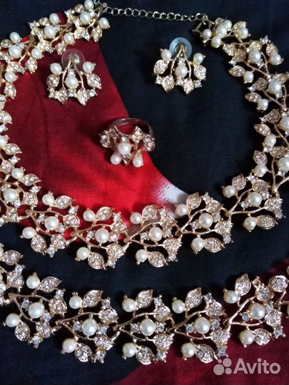 Ожерелье. набор свадебный