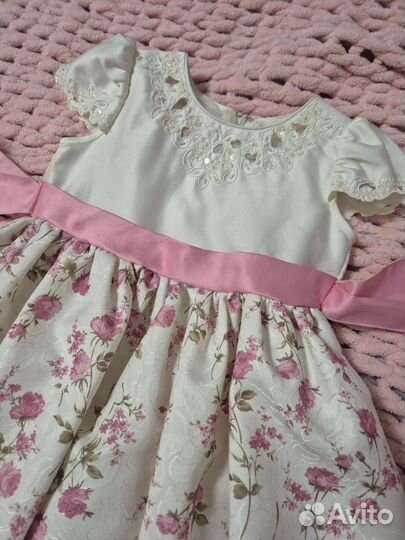 Дизайнерское платье для девочки 110