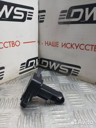 Датчик массового расхода воздуха Toyota Corolla
