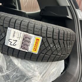 Pirelli WIceFR 215/65 R16