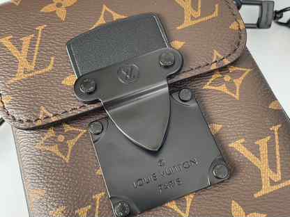 Louis vuitton S-Lock Vertical Сумка бумажник, Москва