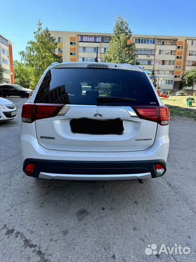 Mitsubishi Outlander 2.4 CVT, 2015, 132 000 км