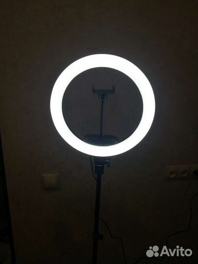 Кольцевая лампа 33см профессиональная + штатив