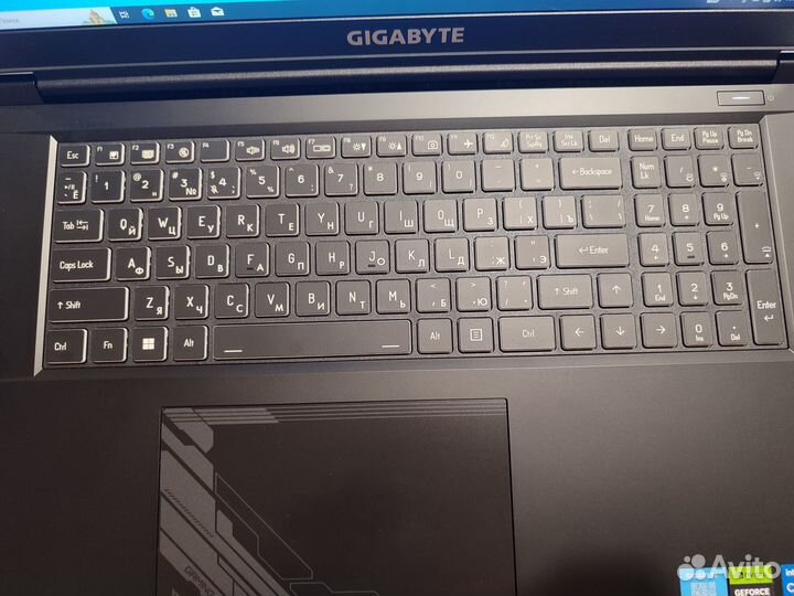 Gigabyte G7 MF MF-E2KZ213SD, 17.3