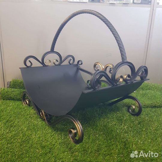 Дровница для камина