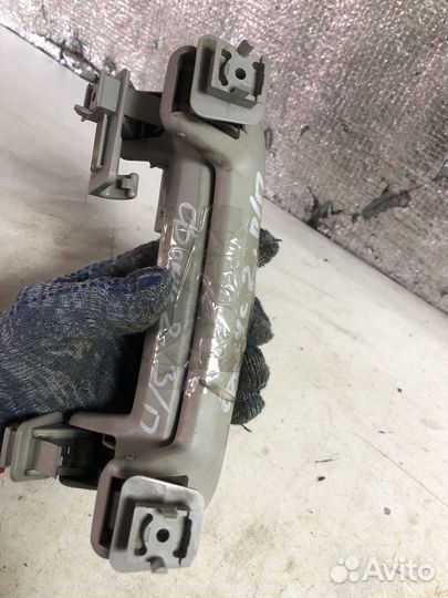 Потолочная ручка Ford Focus 2