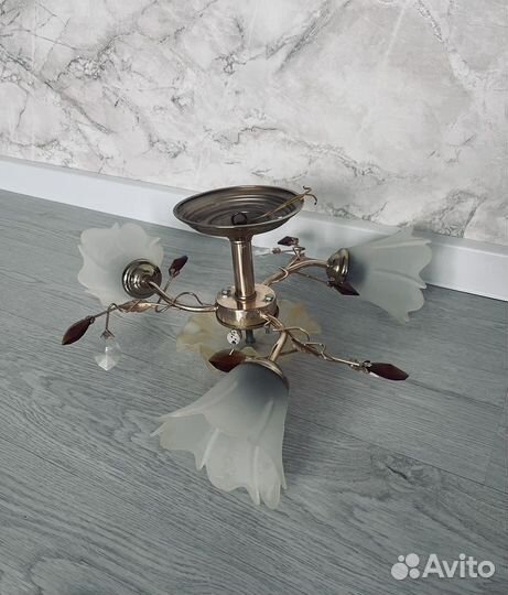 Люстра потолочная