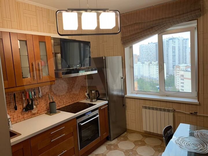 2-к. квартира, 67 м², 14/18 эт.