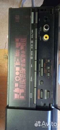 Видеомагнитофон