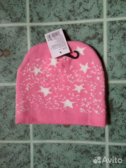 Шапка для девочки. Новая