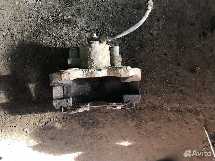 Opel astra h Суппорт