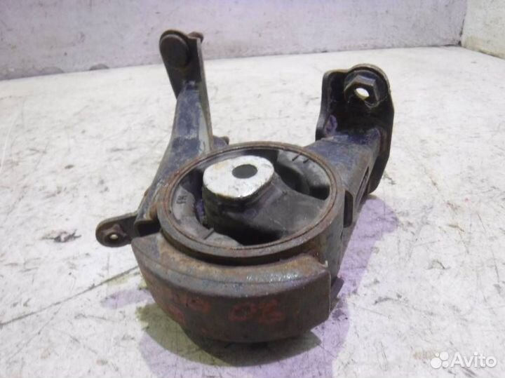 Опора двигателя Тойота