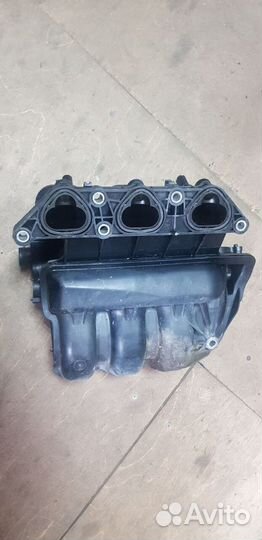 Впускной коллектор 1.2 Фольксваген,шкода,сеат